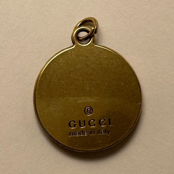 Black and Gold GUCCI BEE necklace CHARM | Authentic | STUNNING - Picture 7 of 8